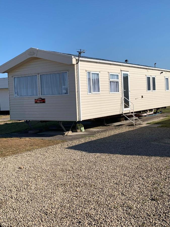 Highway Hotel Lossiemouth Exterior foto